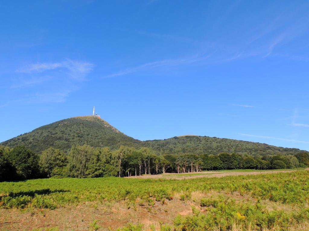 Vvf Correze Pays D'Eygurande Hotel ภายนอก รูปภาพ